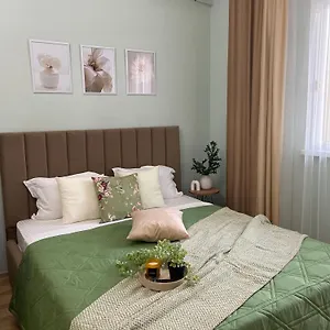 Wh In Expo Plaza Апартаменты